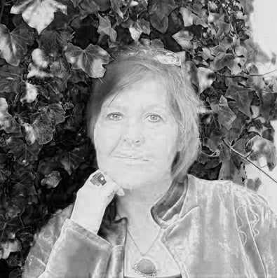 Jozefina Komporaly